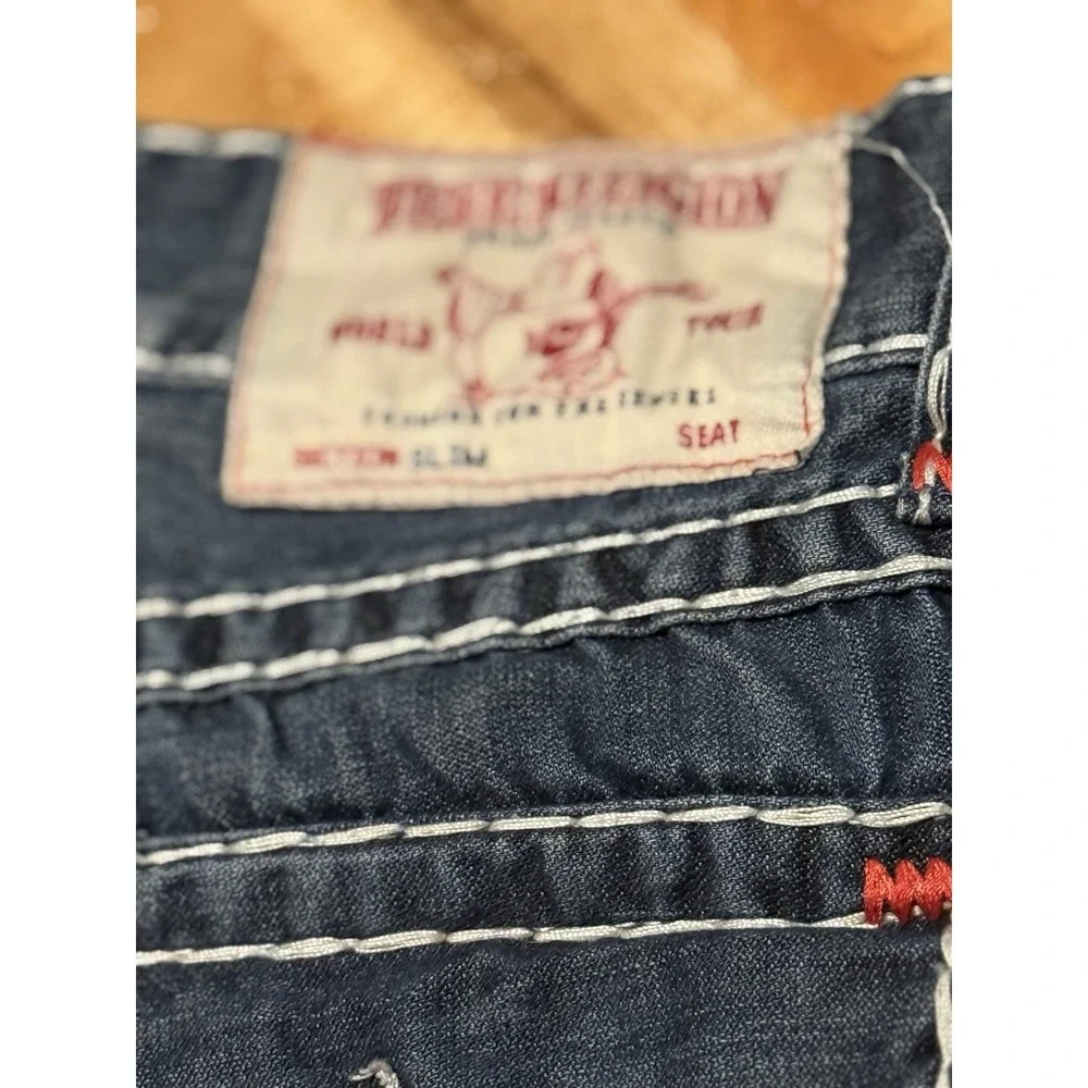 True Religion Jeans 33x32 Thick Stitch Distressed Red White Stitch Flap Pocket